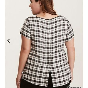 Torrid Gingham Floral Embroidered Plaid Buttonback